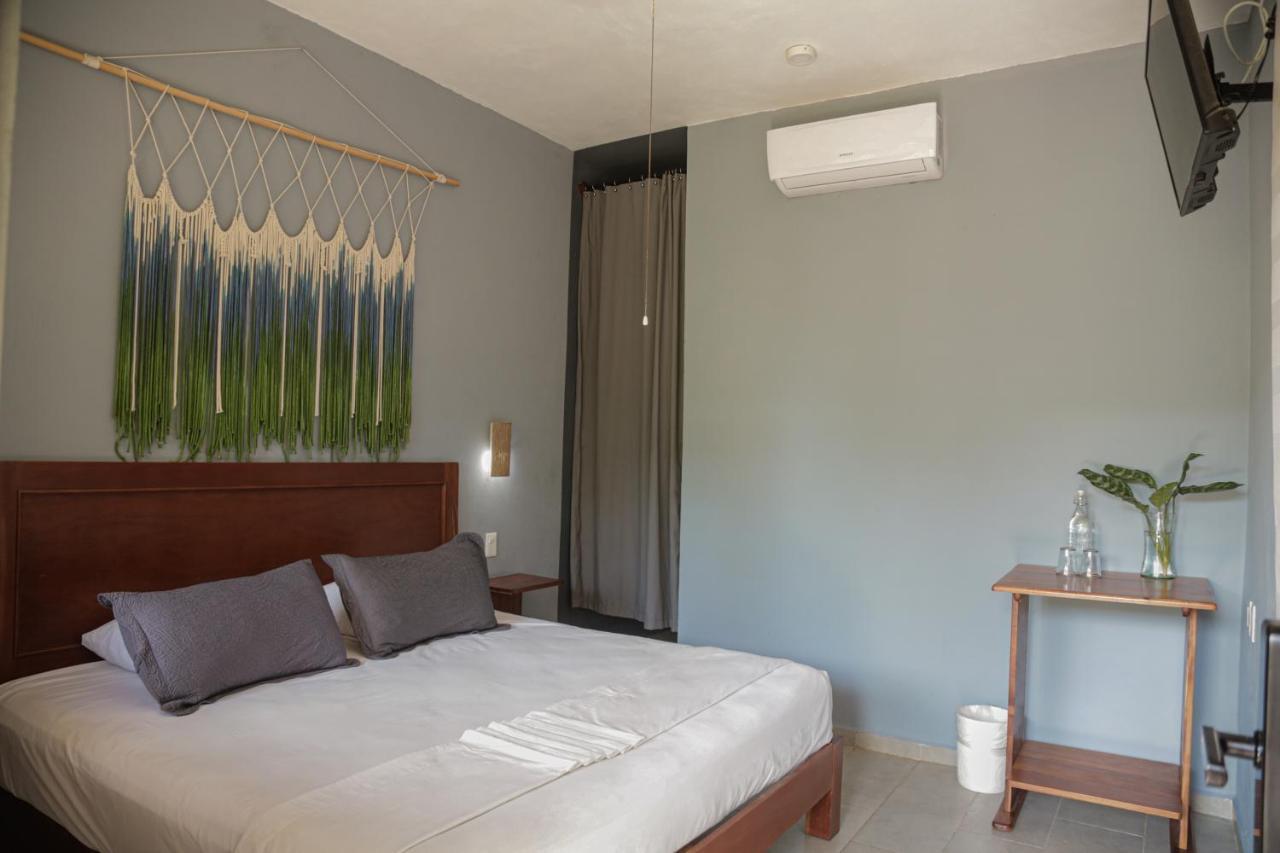 Hotel Makaabá Eco-Boutique Bacalar Exterior foto A room at the hotel