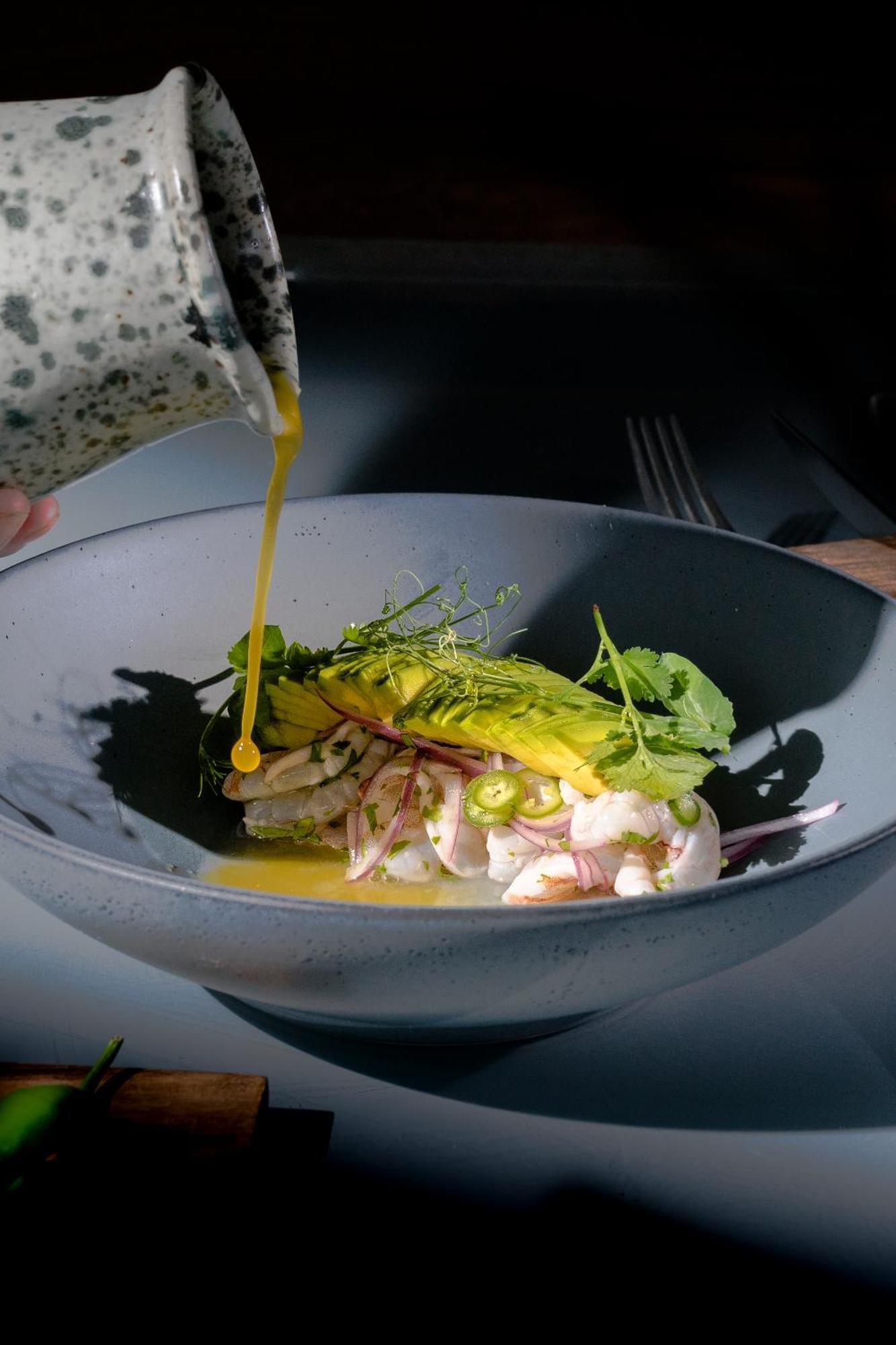 Hotel Makaabá Eco-Boutique Bacalar Exterior foto Ceviche being prepared
